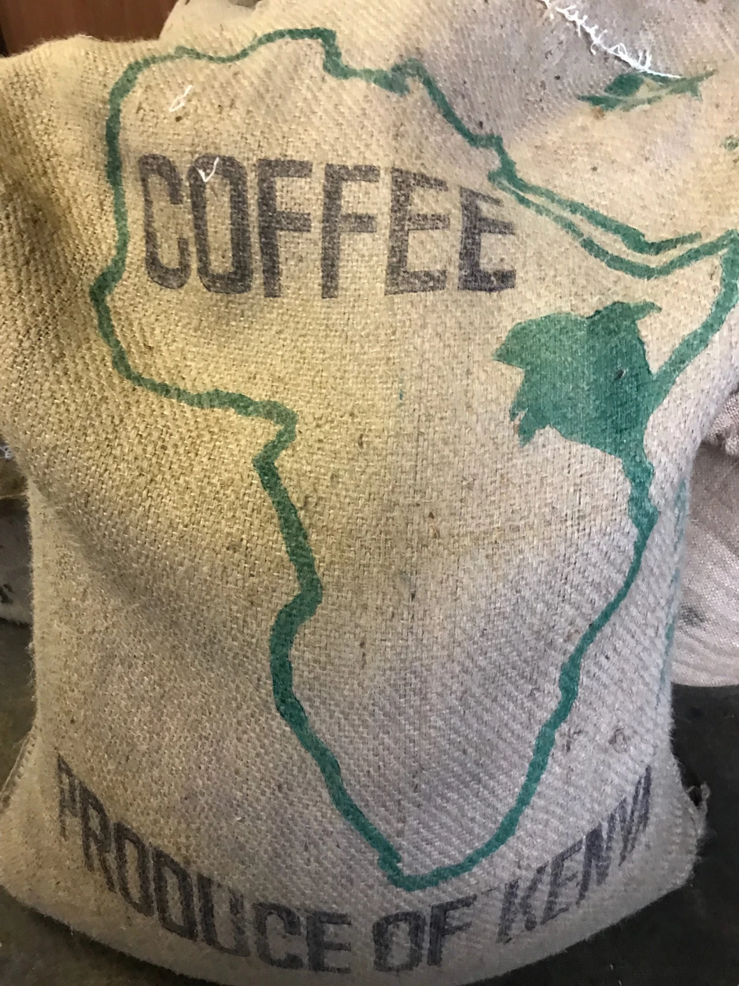 Pennine Kenya AA Acacias Arabica Washed Green Coffee Beans (1kg) 3 Pennine Kenya AA Acacias Arabica Washed Green Coffee Beans (1kg)