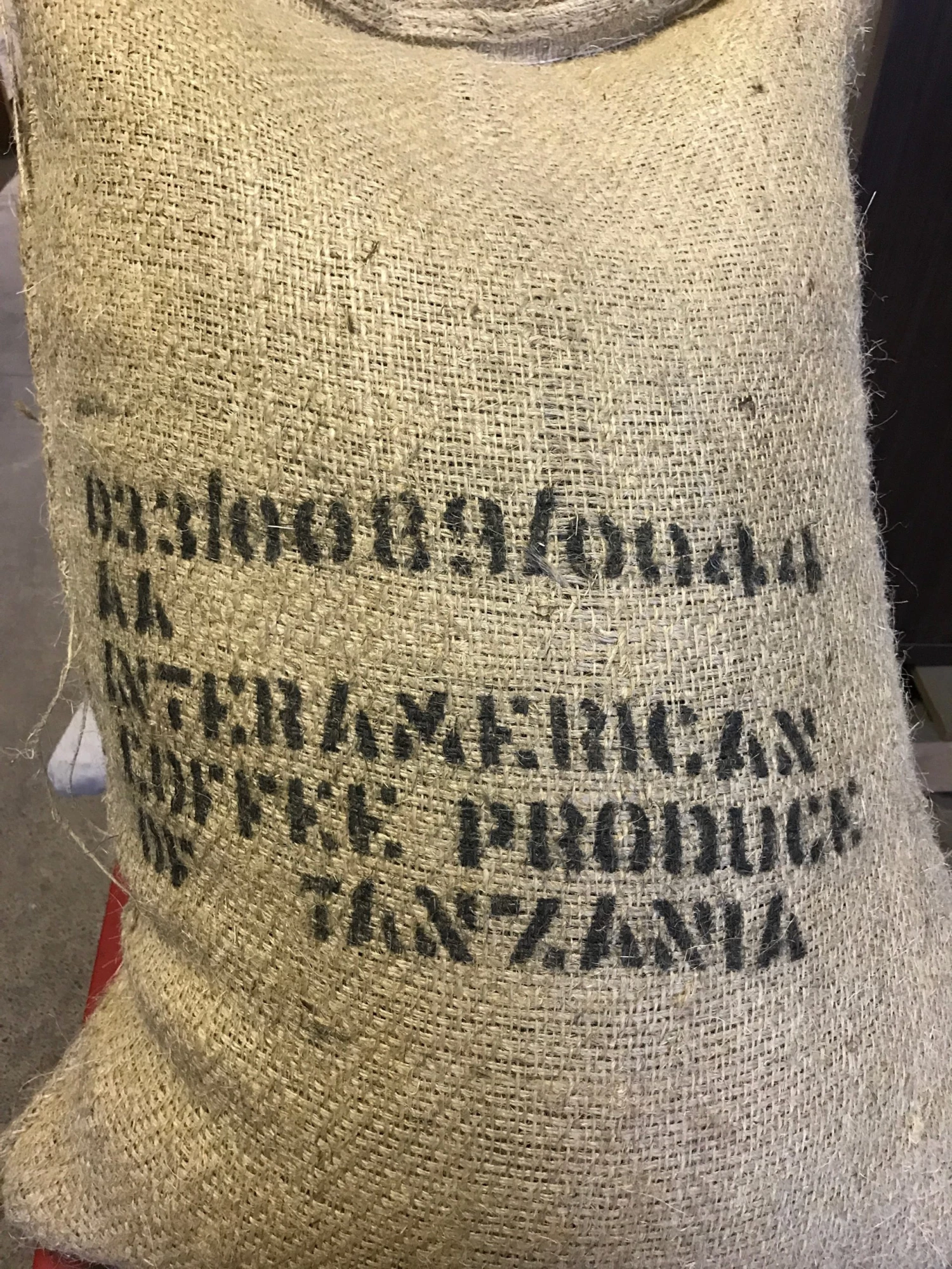 Pennine Tanzania AB Unwashed Arabica Green Coffee Beans (1kg) 3 Pennine Tanzania AB Unwashed Arabica Green Coffee Beans (1kg)